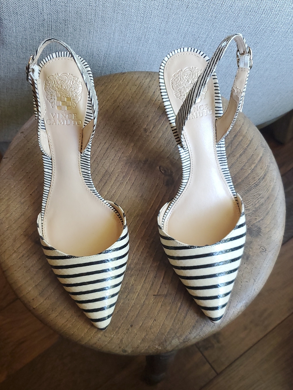 Vince Camuto Black/White Striped Snake